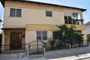 Spacious apartment next to Arch View of Philippi